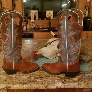 Women's size 7 Tony Lama brand new Cowgirl boots